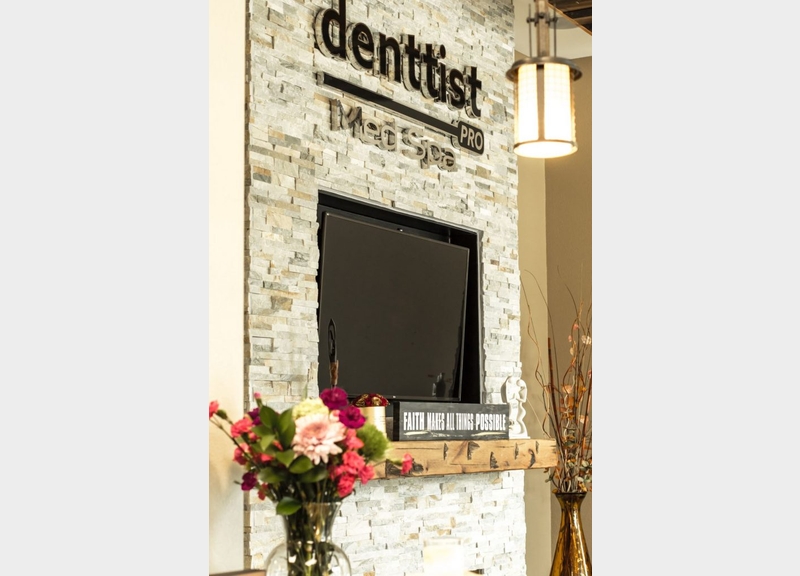 Denttist Pro Entray Room